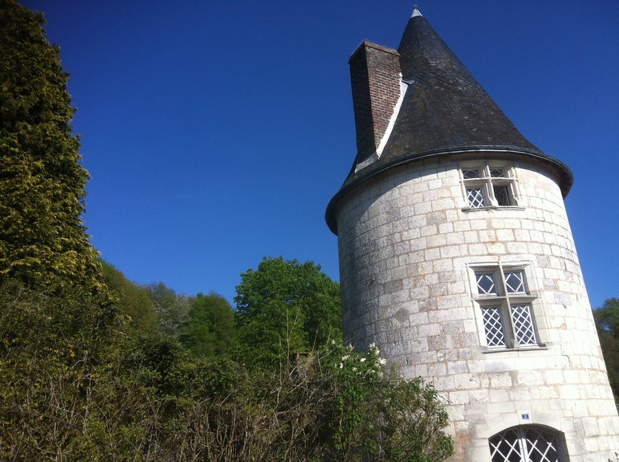 File:Tour (Beaumont Pied de Boeuf).jpg