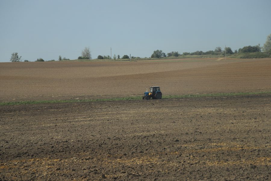 Traktor in der Region Hrodna, Belarus