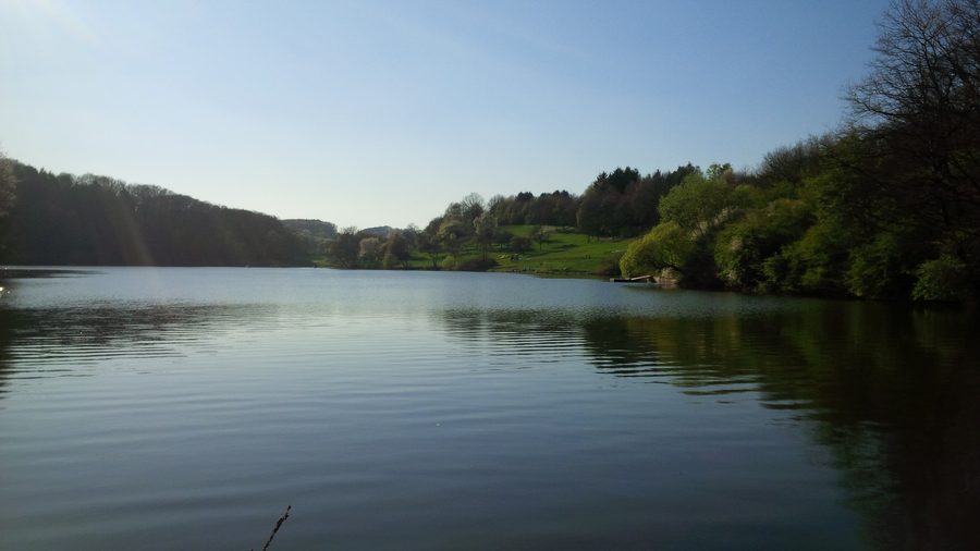 Ohmbachsee am Fuß der Staumauer