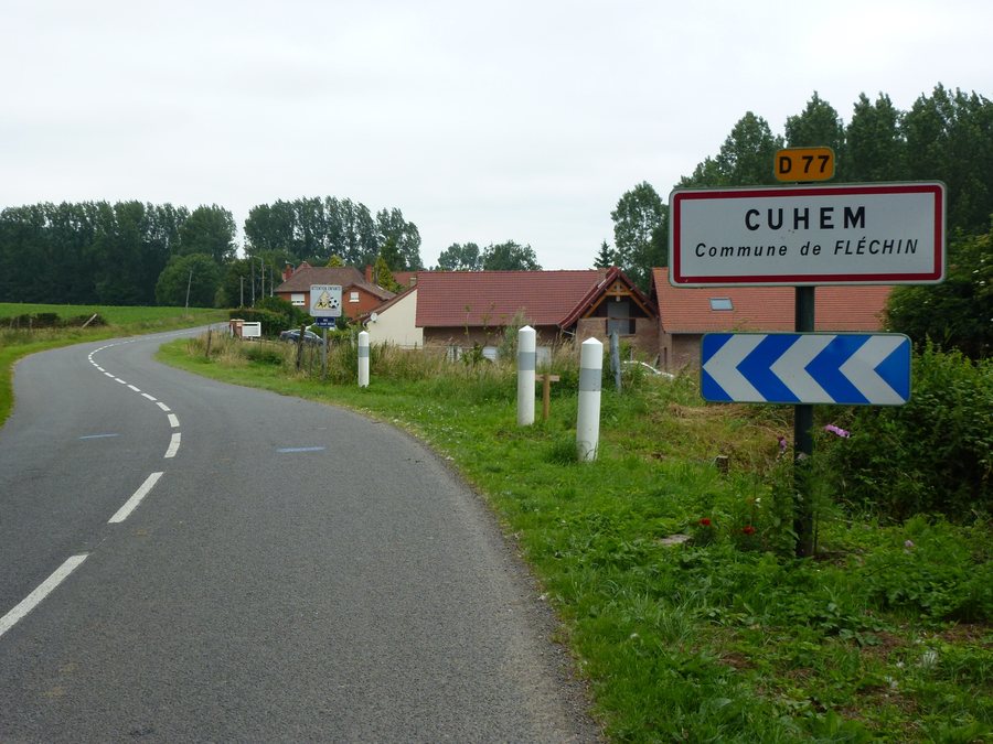 File:Fléchin (Pas-de-Calais) city limit sign Cuhem.JPG