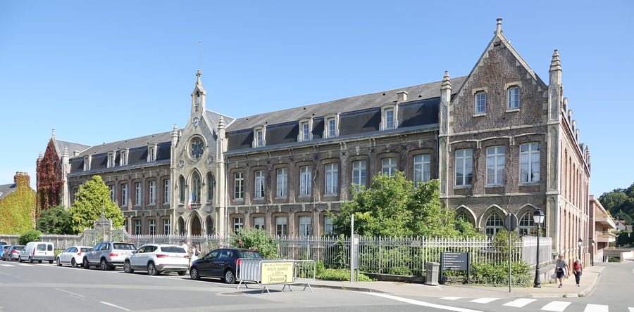 File:Hôtel-Dieu (Saint-Valery-sur-Somme).jpg