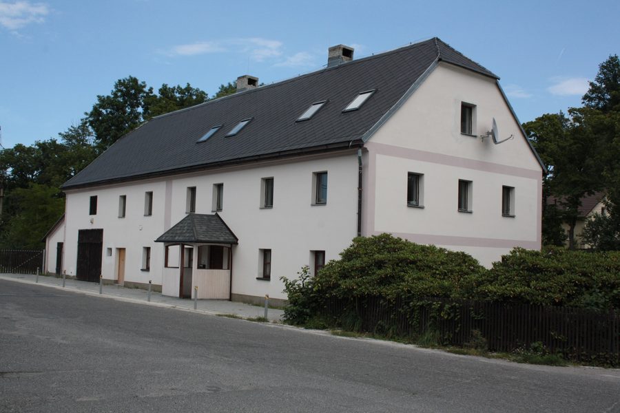 Casa residenziale nella comunità rurale di Bulovka