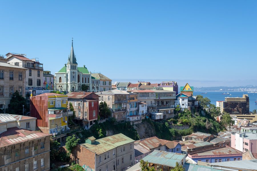 Cerro Concepción in Valparaíso mit dicht bebauter Hügellage