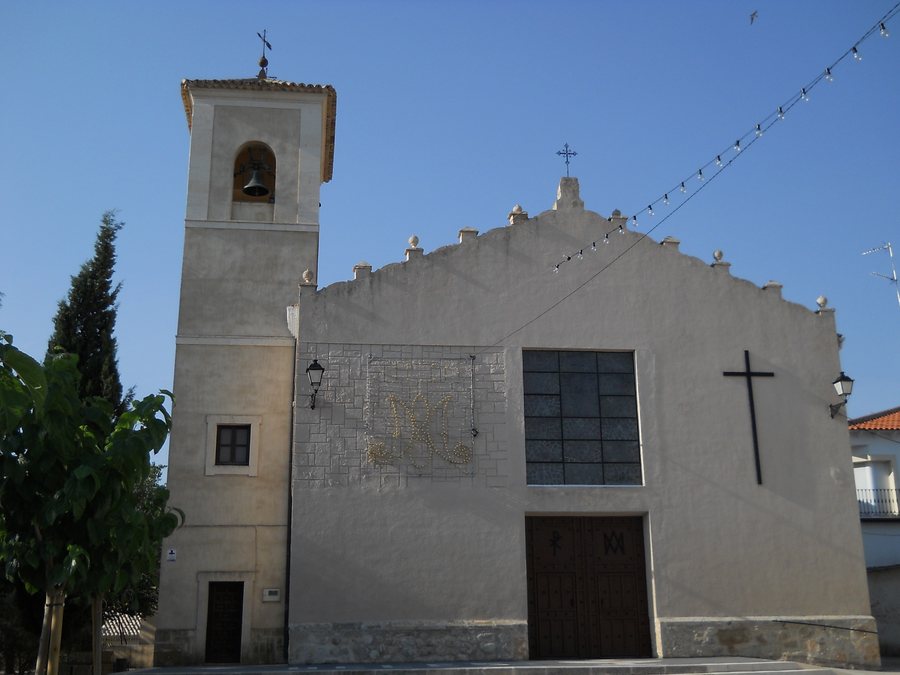 File:Uclés iglesia.JPG