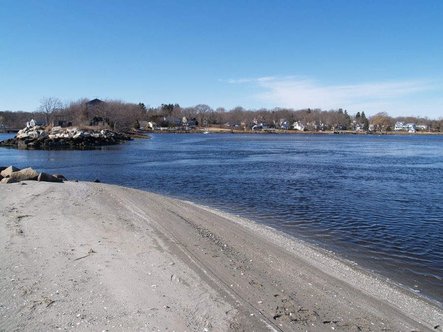 Vista del Cole River da Ocean Grove a Swansea, Massachusetts