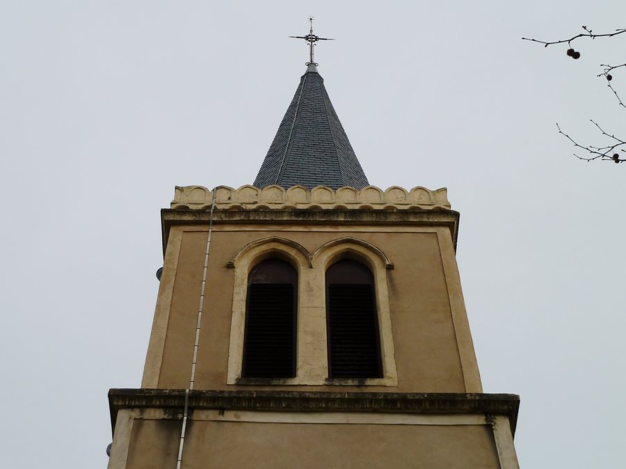 File:Clocher de l'église de Castetpugon.JPG