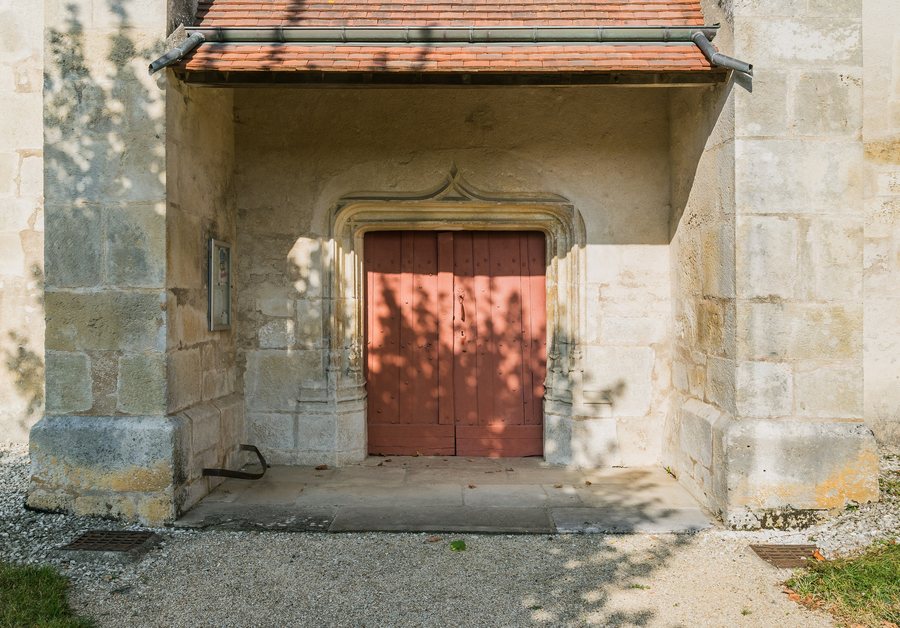 File:Saint Christopher church in Nitry (6).jpg