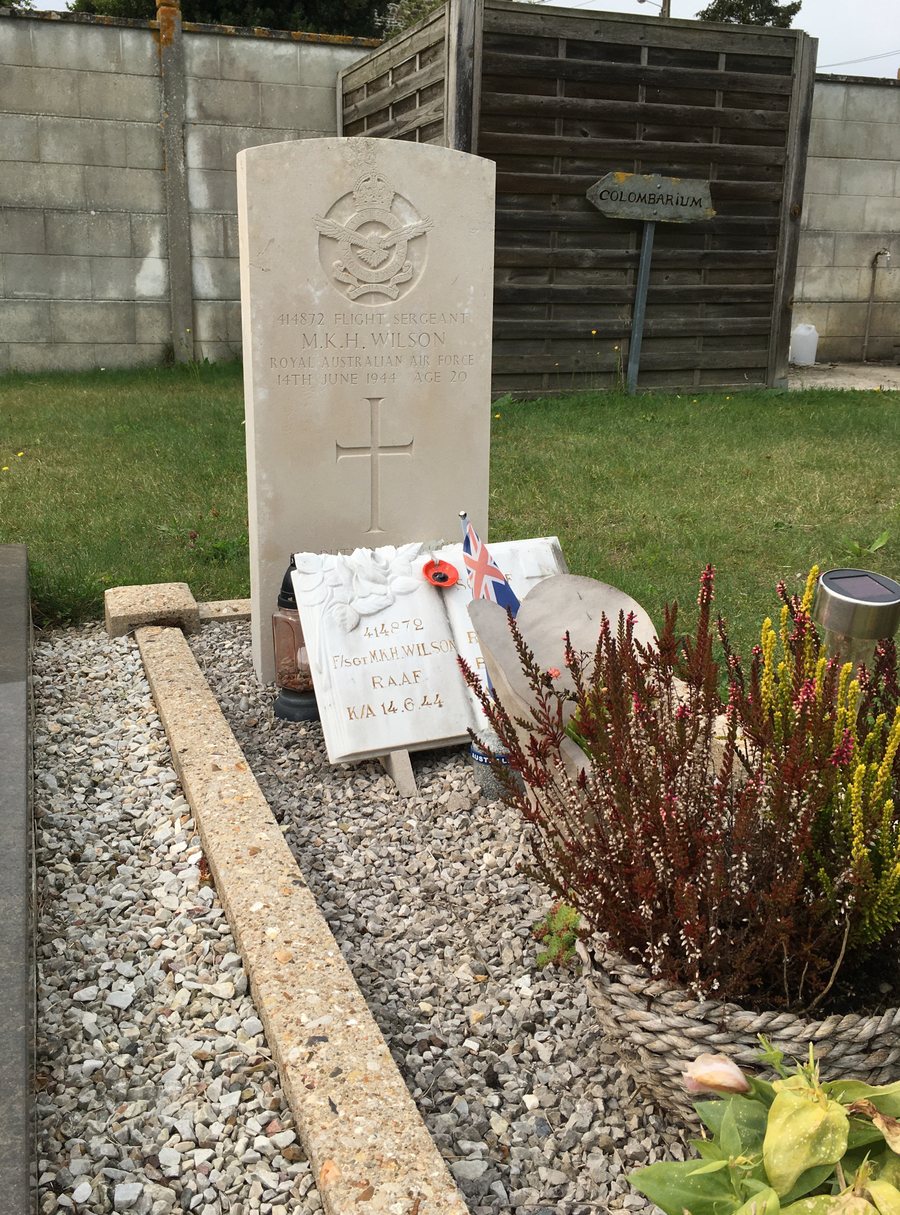 File:Tombe MKH Wilson Culey le Patry.jpg