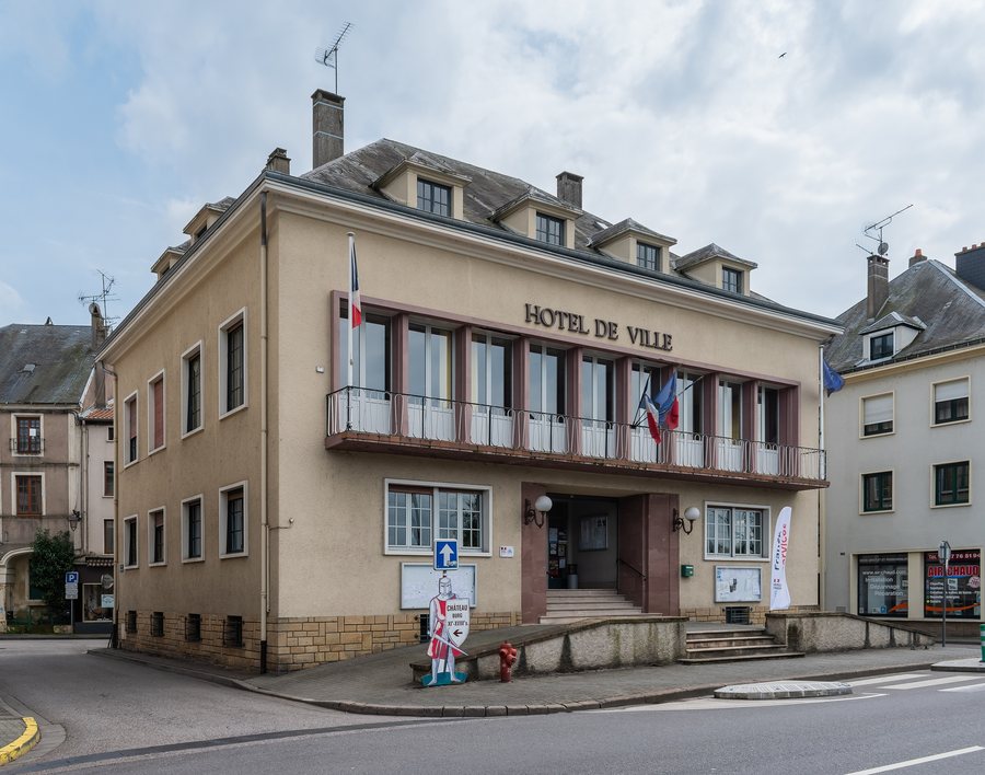 File:Town hall of Sierck-les-Bains (2).jpg