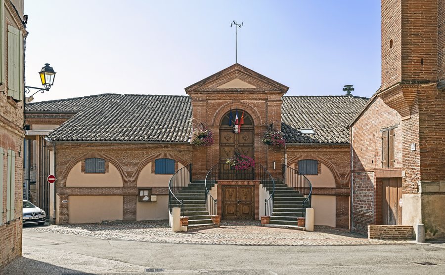 File:Verfeil (Haute-Garonne) - La mairie.jpg
