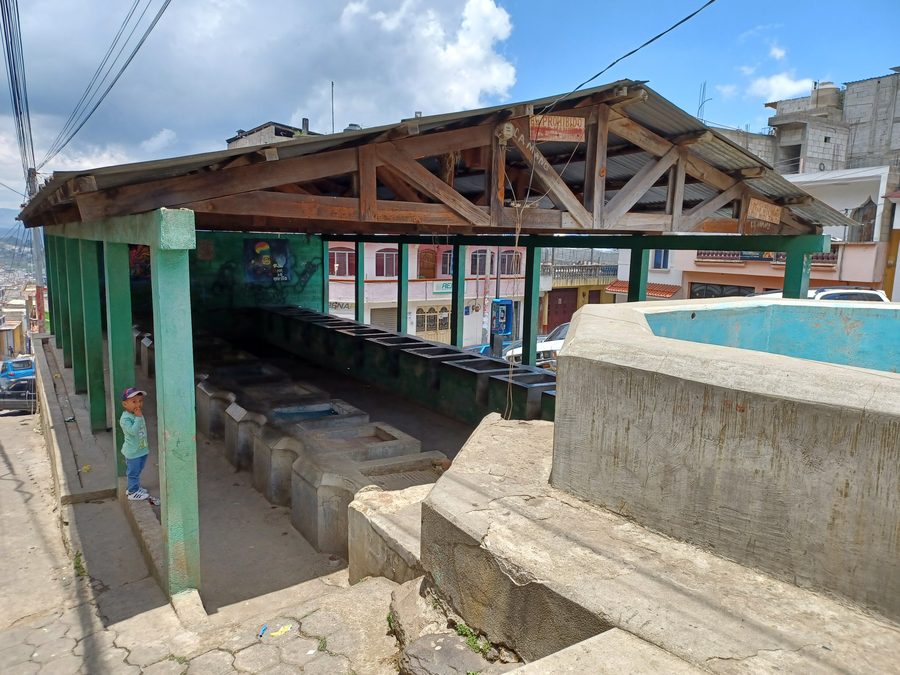 Dorf San Andrés Xecul im Departement Totonicapán, Guatemala