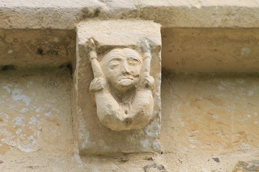 File:Clinchamps-sur-Orne église Notre-Dame modillon 01.JPG