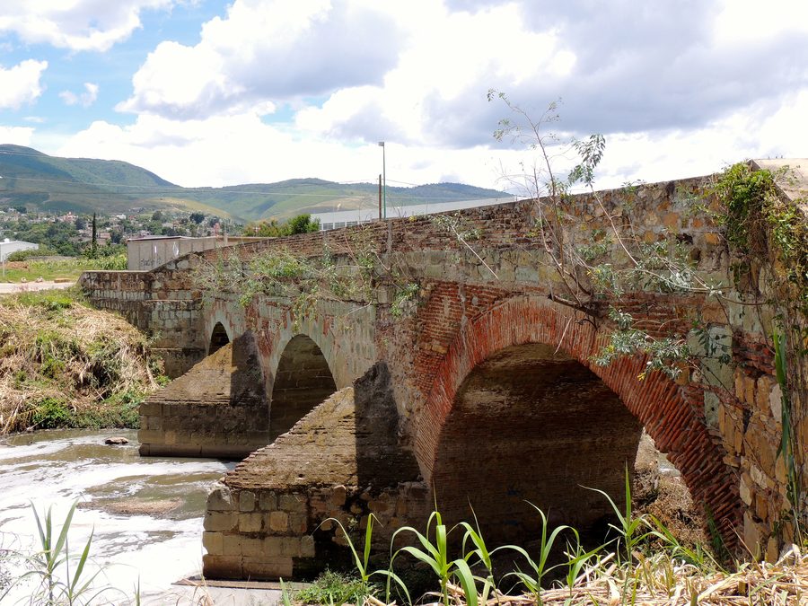 Puente de Piedra a San Antonio de la Cal, Oaxaca