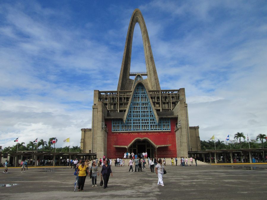 Basílica Nuestra Señora de la Altagracia en Higüey