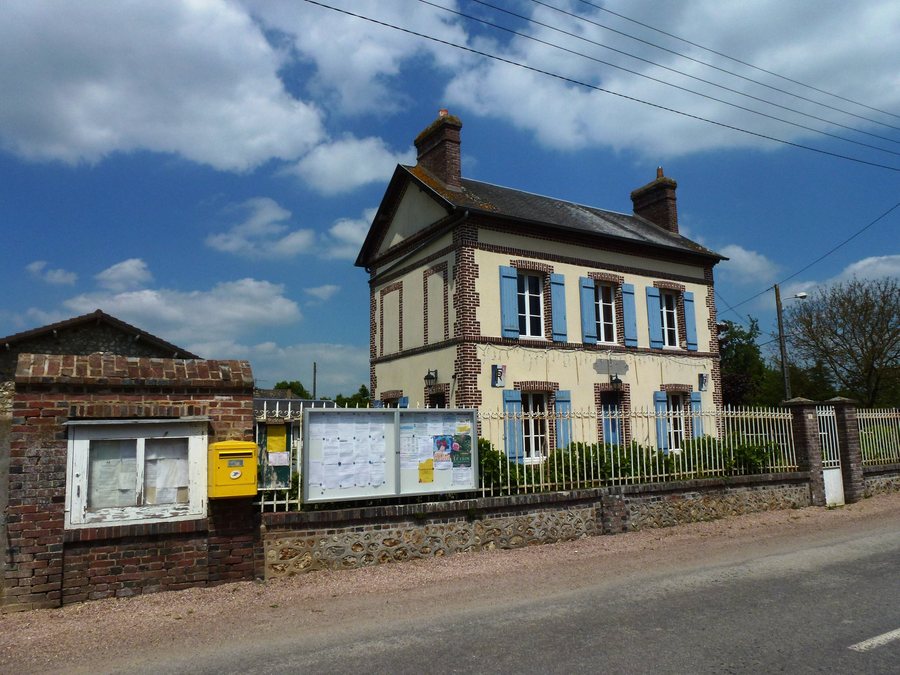 File:Fresne-Cauverville (Eure, Fr) mairie à Fresne.JPG