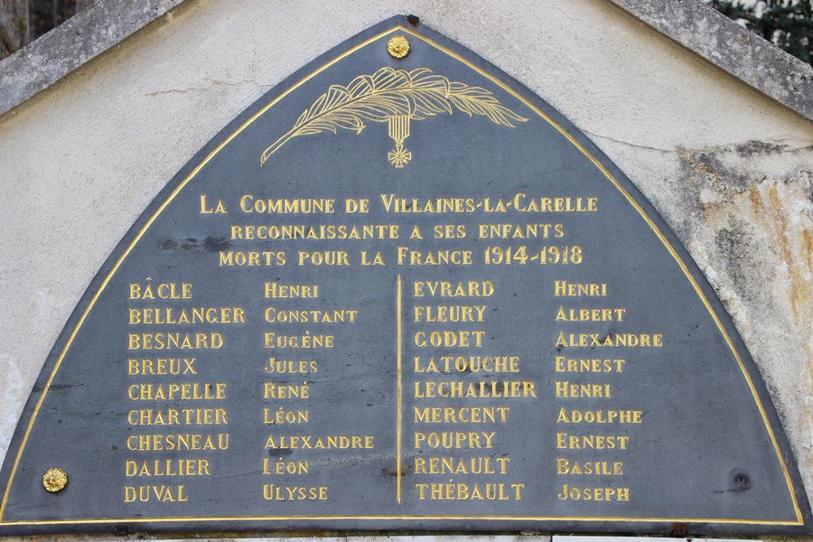 File:Monument aux morts de Villaines-la-Carelle 2 - wiki takes le Saosnois.jpg