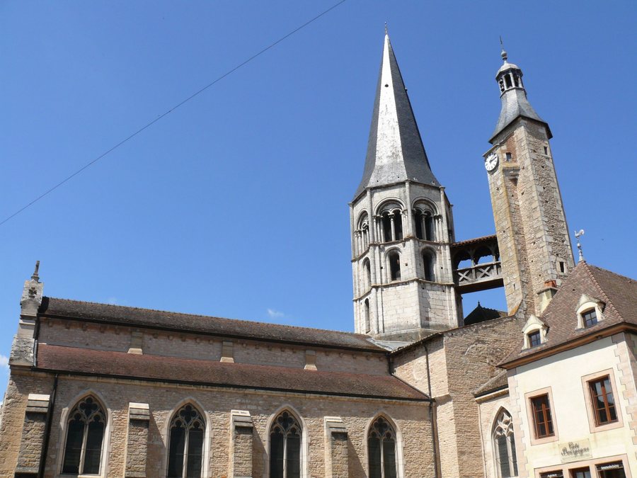 File:Saint-Gengoux-le-National - Église Saint-Gengoux - 1.jpg