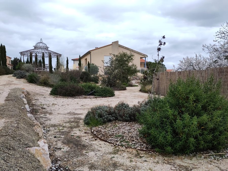 File:Belvédère trouillas 10.jpg