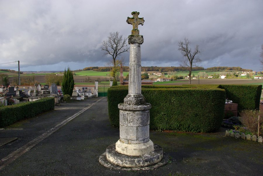 File:Saint-Séverin Croix.jpg