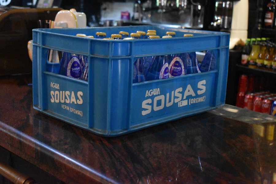 File:Caixa de Agua de Sousas en Sobradelo, Carballeda de Valdeorras.jpg