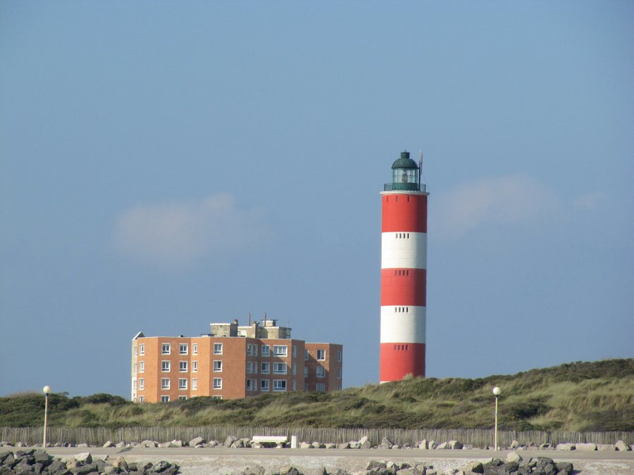 File:Phar de Berck.jpg