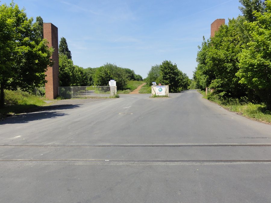 File:Courrières - Centrale thermique de Courrières (05).JPG