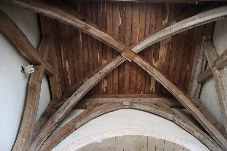 File:Moutiers-au-Perche (61) Église Notre-Dame du Mont-Harou - Intérieur 02.jpg
