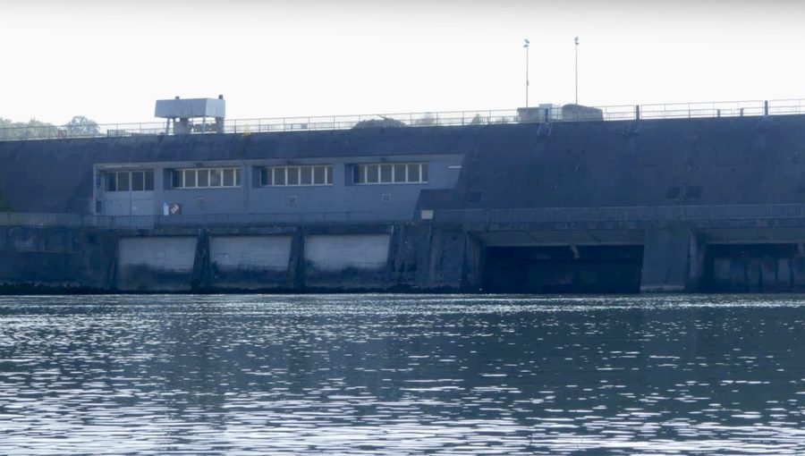 Lechstaustufe 19 bei Schwabstadl im Landkreis Landsberg am Lech, Blick vom Unterwasser