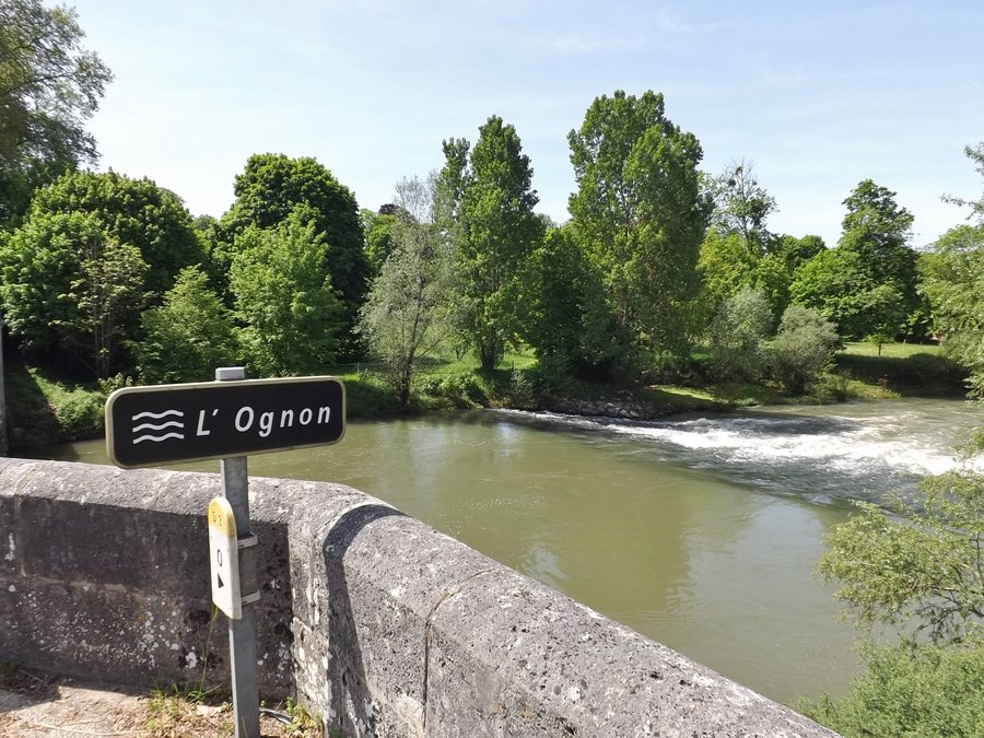 File:L'Ognon (Cussey-Étuz).JPG