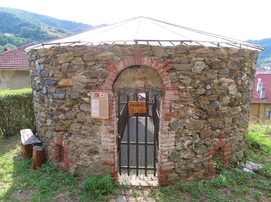 Neviera del Castello di Campo Ligure