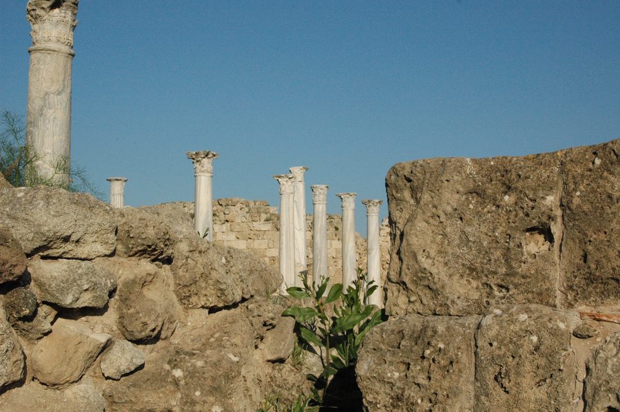 Antico complesso di rovine di Salamina a Cipro.