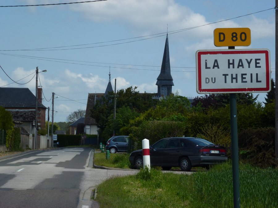 File:La Haye-du-Theil (Eure, Fr) city limit sign.JPG