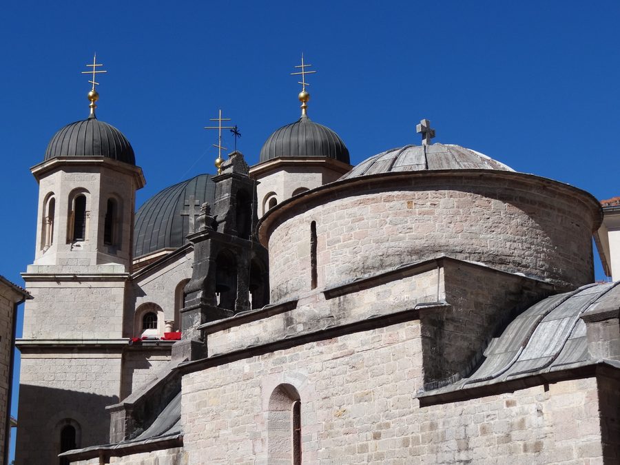 Architettura storica nel centro storico di Kotor in Montenegro