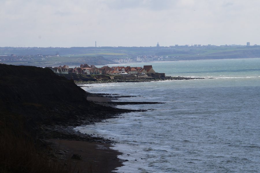 File:Pointe du nid de Corbet, vue sur le Cran du Noirda, Audresselles (2).jpg