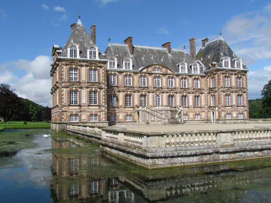 File:Chateau de Cany Barville.jpg