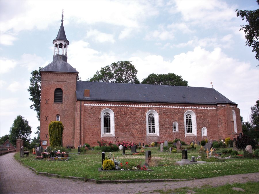 File:St.-Nicolai-Kirche Werdum (1).jpg