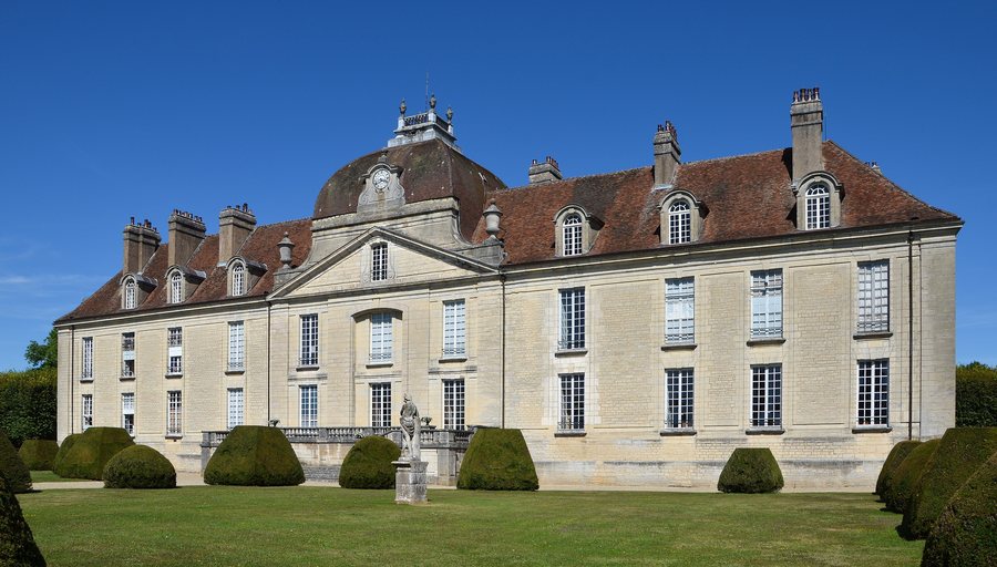 File:2012 10248 Chateau de Fontaine-Française.jpg