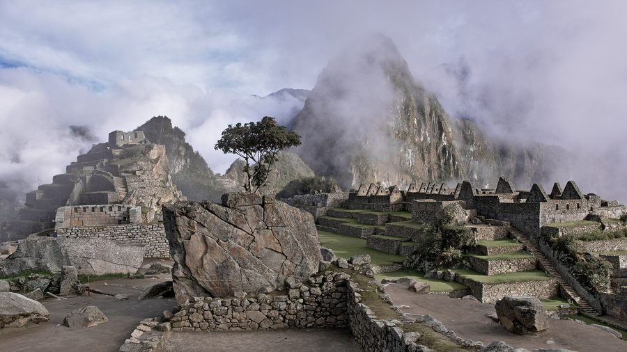 Ruinen von Machu Picchu in den peruanischen Anden.