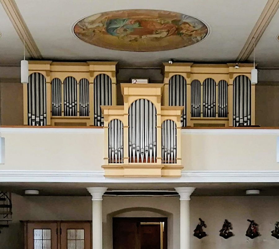 Orgel in der katholischen Pfarrkirche Zur Schmerzhaften Mutter Gottes in Ellenberg im Ostalbkreis
