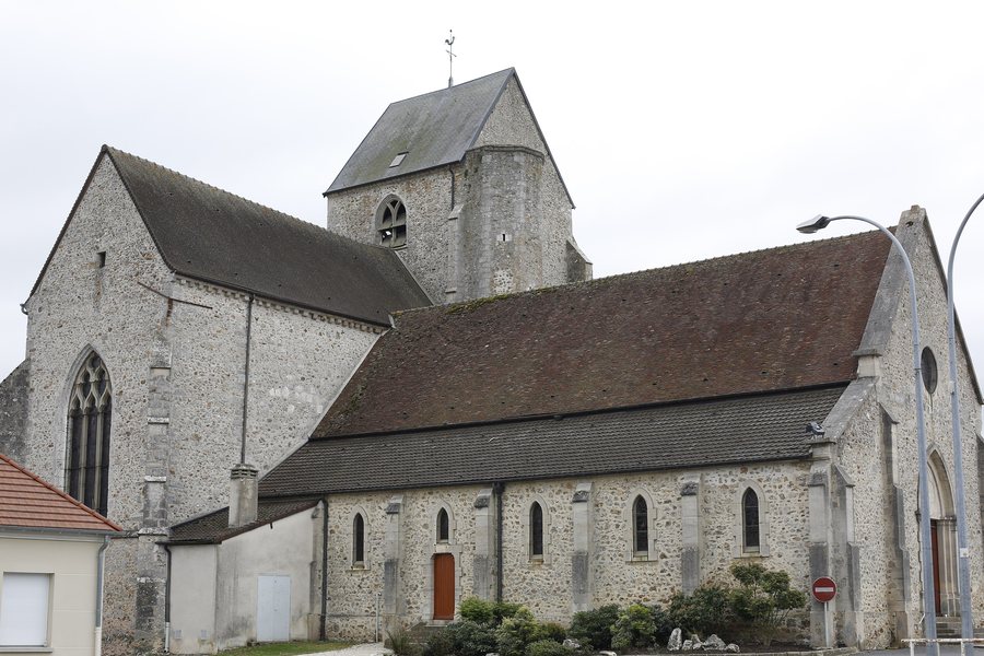 File:Esternay - Église Saint-Remi 02.JPG
