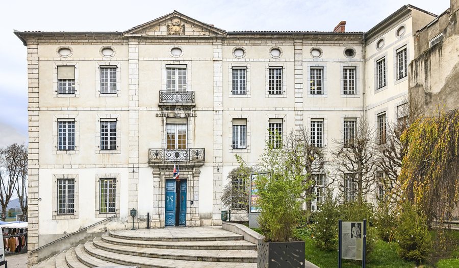 File:Saint-Gaudens - La façade de l'Hôtel de Ville.jpg