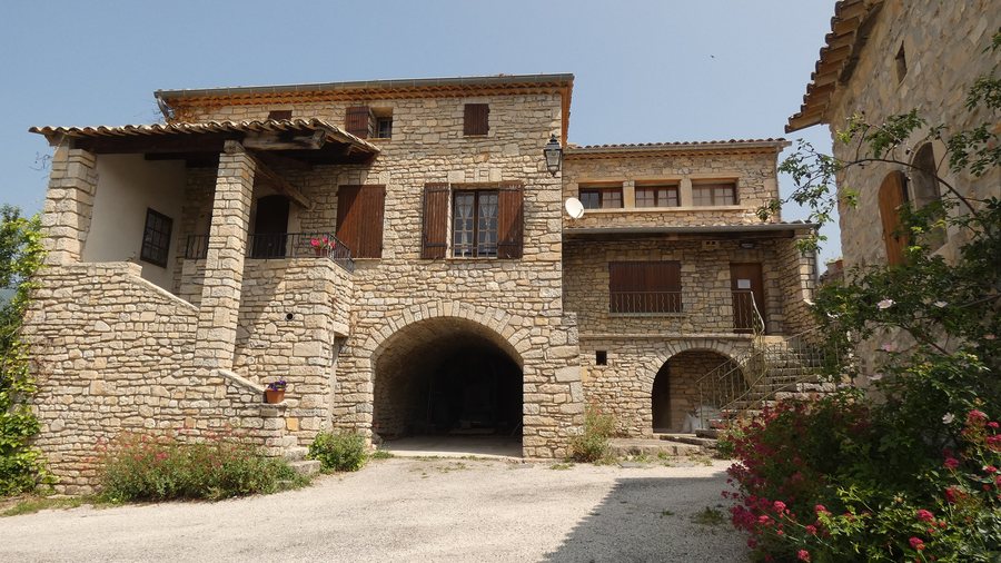 File:Montguers - Mairie.jpg