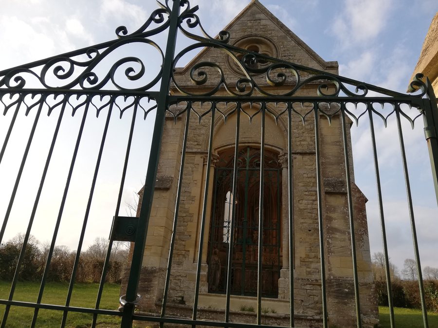 File:Chapelle Notre-Dame de Crouay.jpg