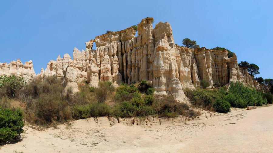 File:FR.LP.Ille-sur-Tet Les-Orgues La-Sybille 2015-08-04 8495 16x9-R 16K.jpg