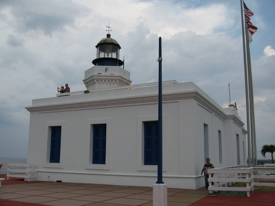 Leuchtturm Punta Los Morrillos in Arecibo, Puerto Rico