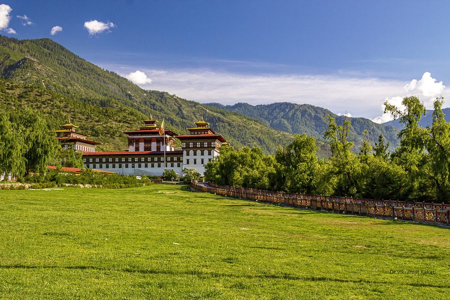Blick auf Thimphu, die Hauptstadt und größte Stadt Bhutans