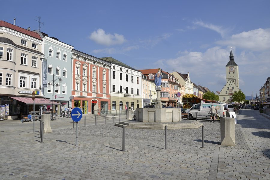 Stadtplatz von Deggendorf -02