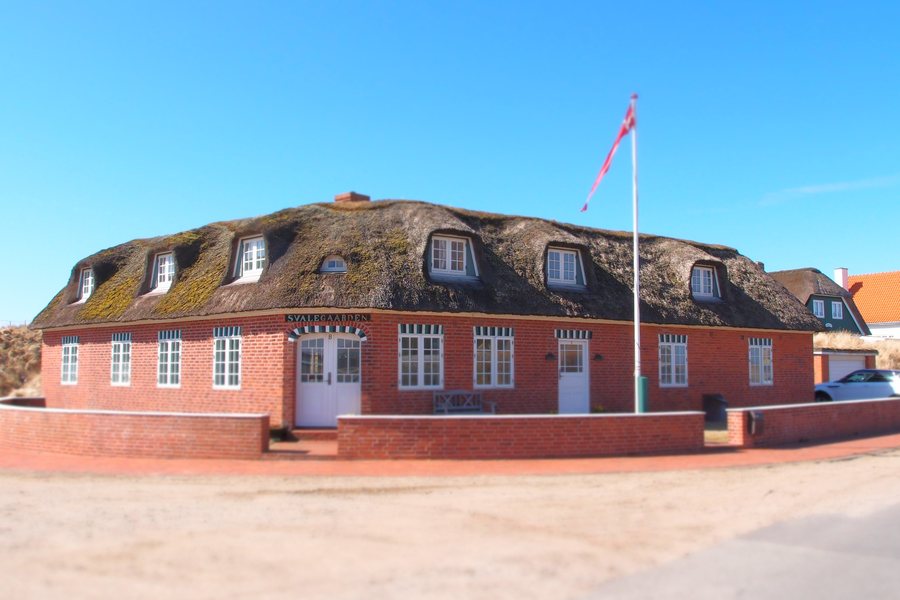 File:Svalegården (Fanø).jpg