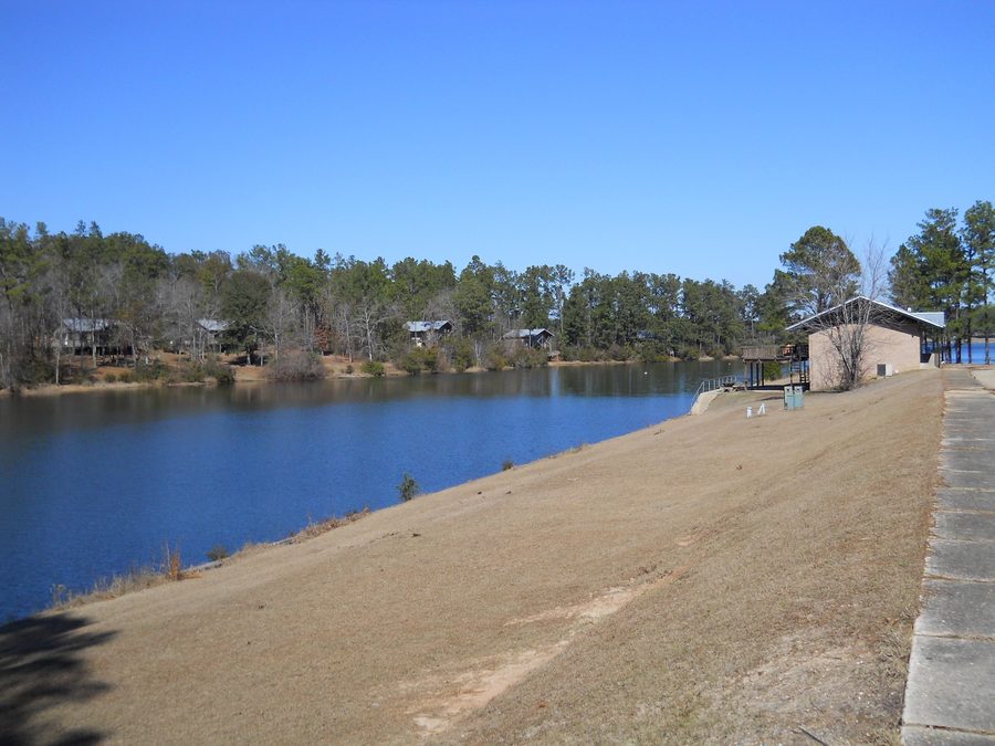 Cabine in affitto al Flint Creek Water Park su una baia del bacino artificiale a Wiggins, Mississippi