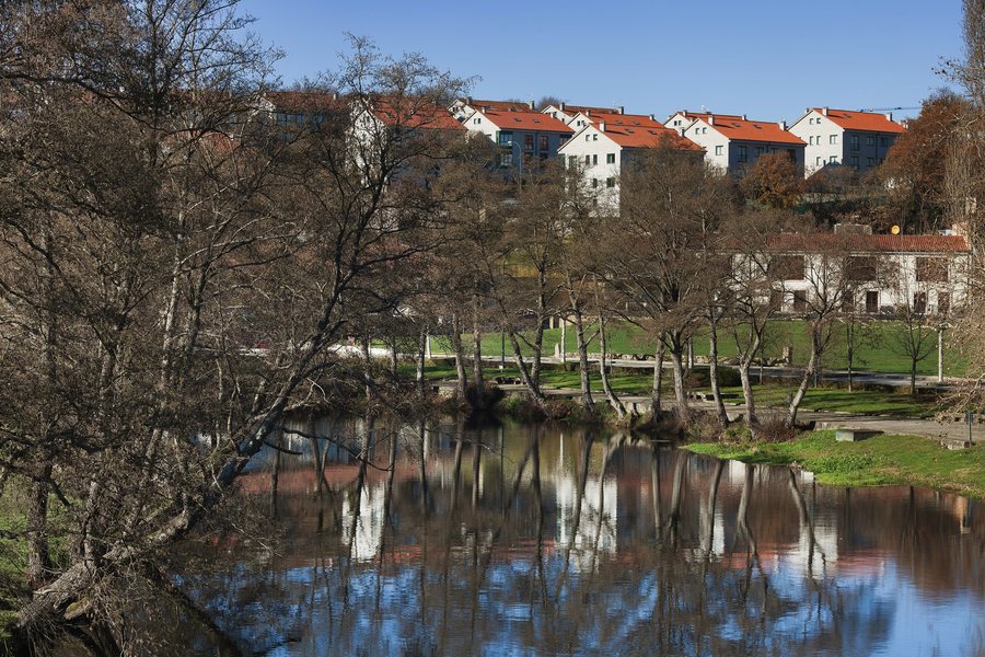 File:Río Arnoia - Allariz A32.jpg
